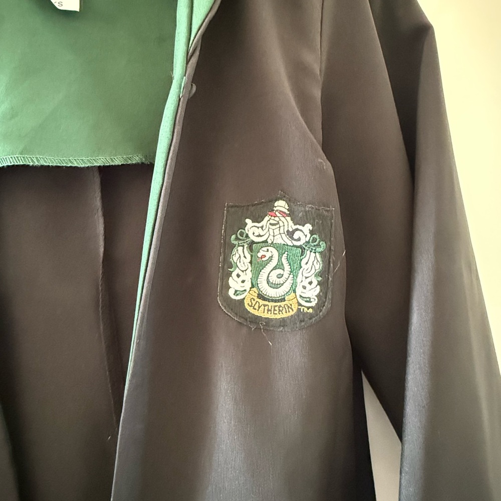 Universal Studios Slytherin Harry Potter Robe XS - Picture 2 of 9